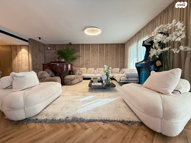 גג/ פנטהאוז