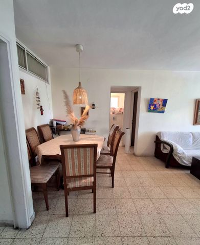 דירה, חצרים 8, נאות רחל, חולון