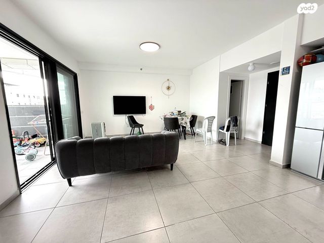 דירה, יוסף הגלילי 22, שכונת בן גוריון, מרכז העיר ג', רמת גן