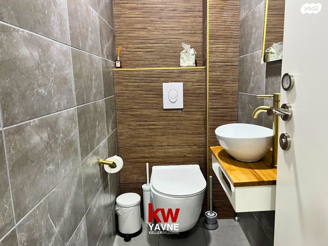 דירת גן, יהודה הלוי, נאות שמיר, יבנה