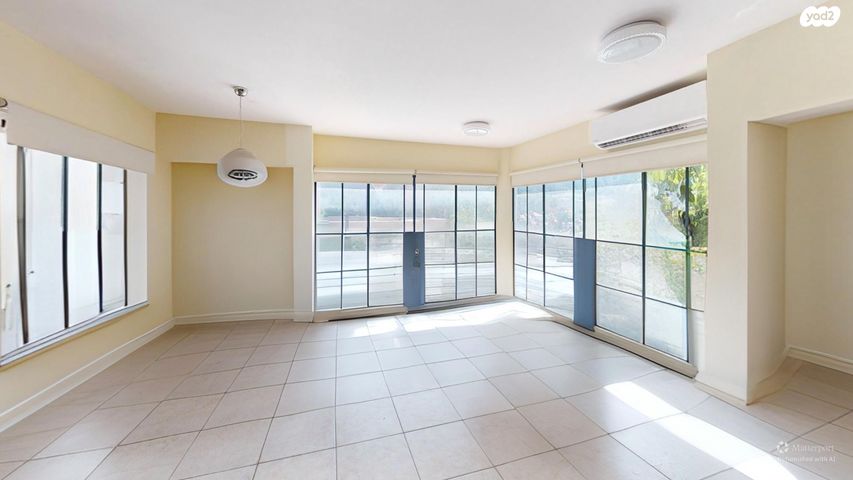 בית פרטי/ קוטג', ערבה 1, הפרחים, כפר ורדים