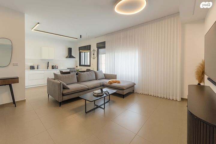 דירה, אור ים, אור עקיבא