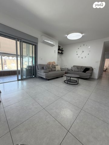 אליעזר הופיין 