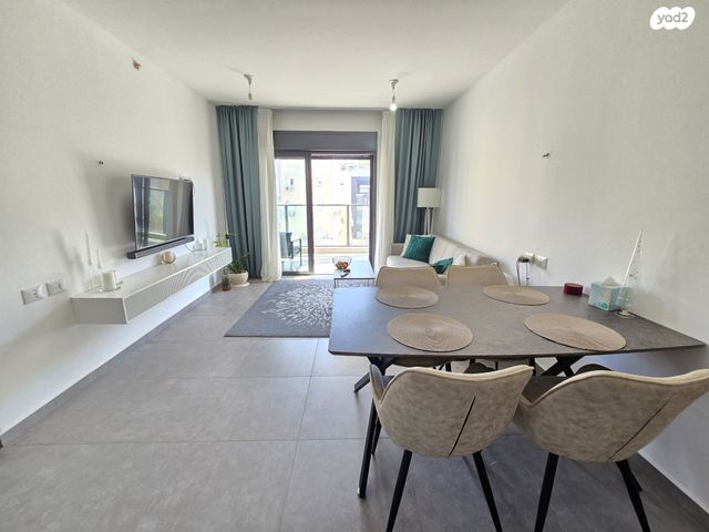 דירה, יחיאל צ'לנוב, תקומה / קרית חזני, פתח תקווה