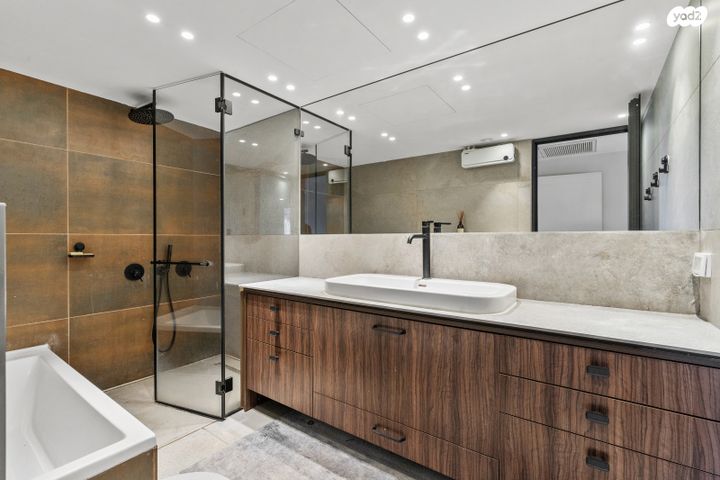 דו משפחתי, בורוכוב 26, נווה רמז, חולון