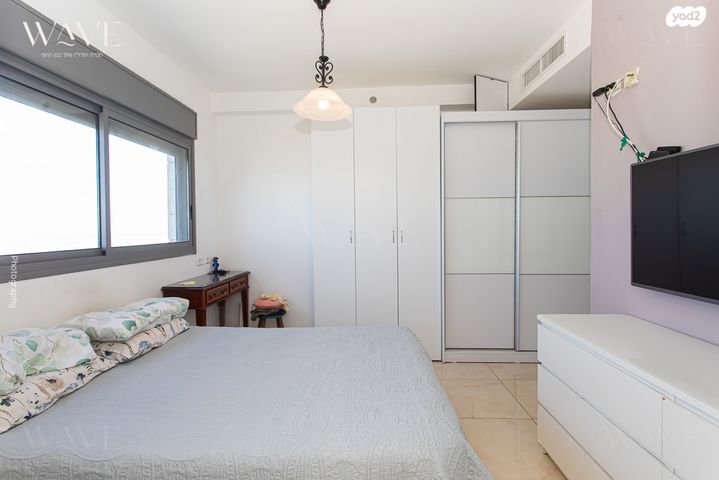 דירה, מלחמת ששת הימים, נווה אליאס, טירת כרמל