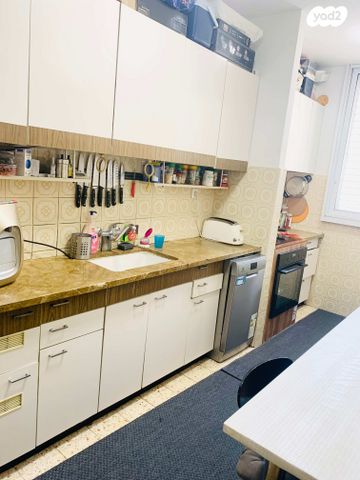 דירה, רמב"ם, עין גנים, פתח תקווה