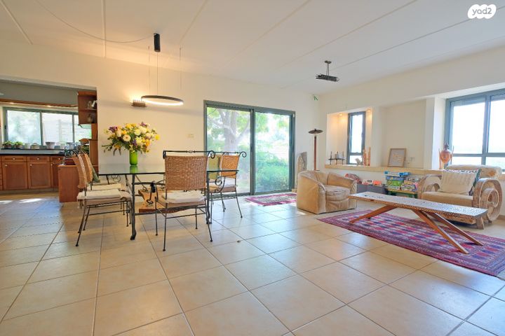 בית פרטי/ קוטג', דרך הסנונית, עצמון שגב