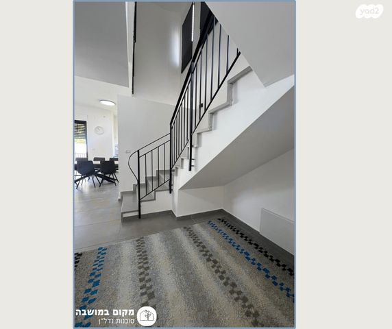 דו משפחתי, בנימינה גבעת עדה