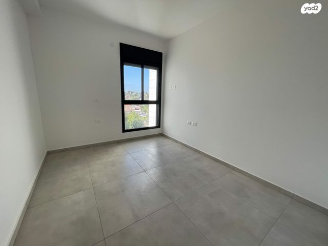 דירה, בית גוברין, רמת השרון