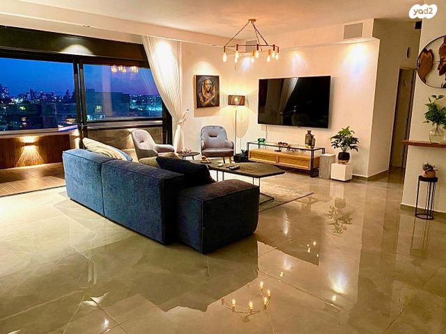 גג/ פנטהאוז, קרית שלום, תל אביב יפו