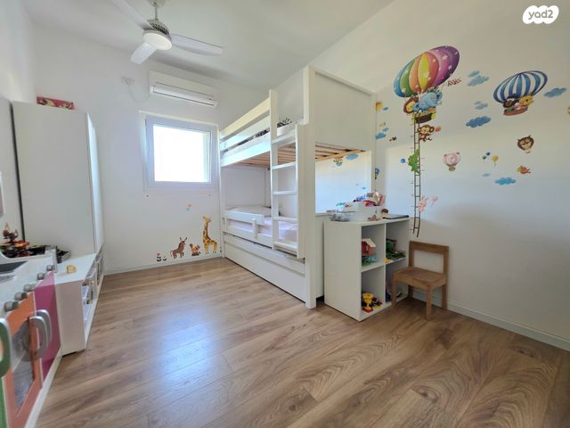 דירה, הנשיאים, 2003, רעננה