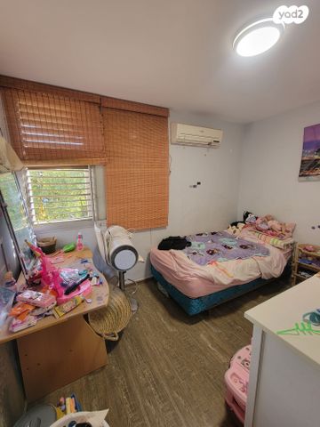 דירה, לוחמי הגטאות, דרום, צפת