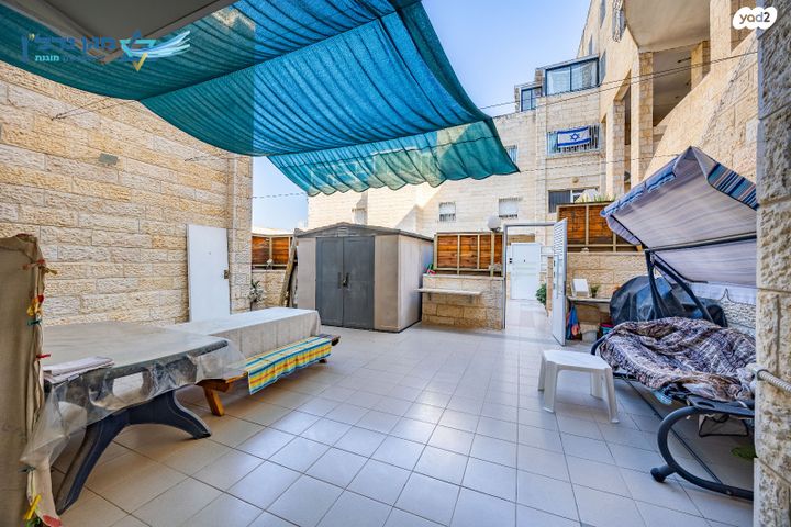 דירה, אלי תבין, ירושלים