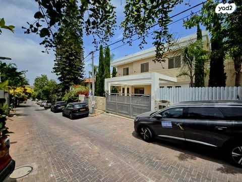 בית פרטי/ קוטג', רעננה