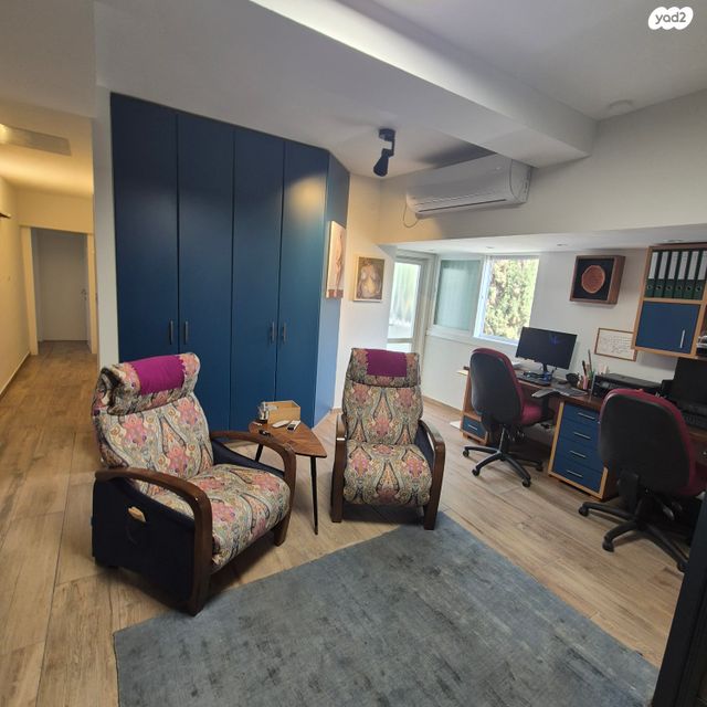 גג/ פנטהאוז, א' / צפון מזרח העיר, רחובות