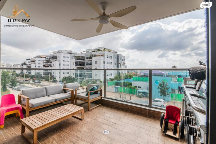 דירה, שדרות הרצל, נאות שמיר, יבנה