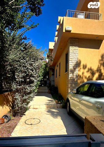 דו משפחתי, מזכרת בתיה