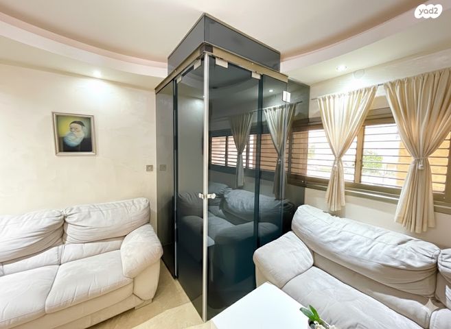 דירת גן, נחום סוקולוב 35, פרדס הגדוד, נתניה