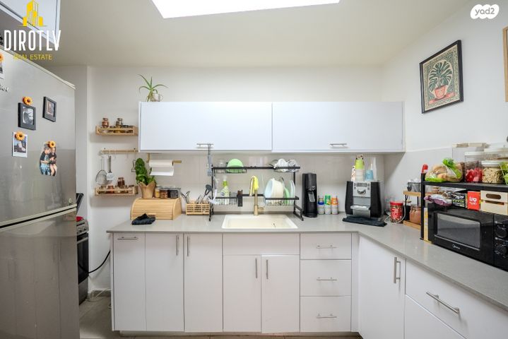 דירה, משגב עם 12, תל אביב יפו