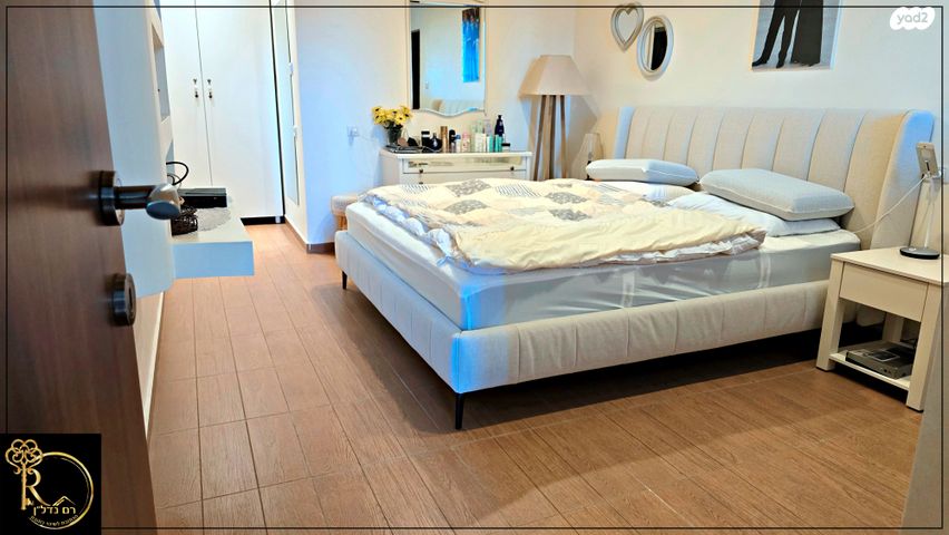 דירת גן, חוט השני, מגדים, מעלה אדומים