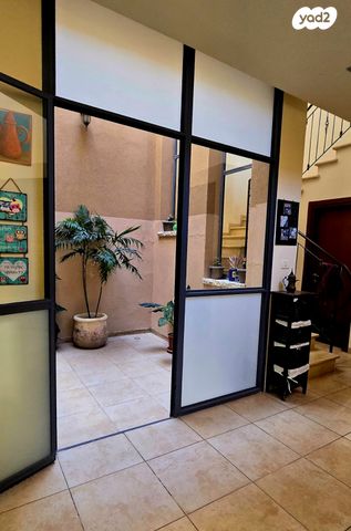 דו משפחתי, מזכרת בתיה