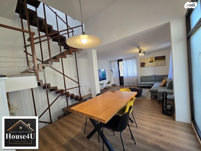 דו משפחתי, הרצליה ב', הרצליה