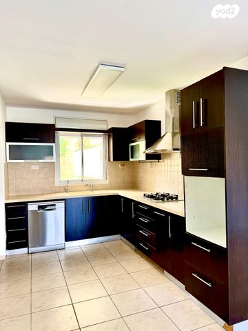 דירת גן, אשכולות, הגליל, כרמיאל