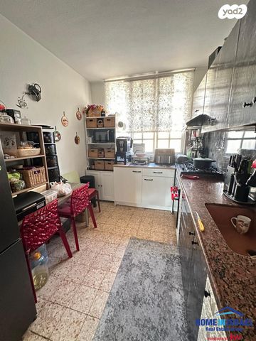 יאיר אברהם שטרן 