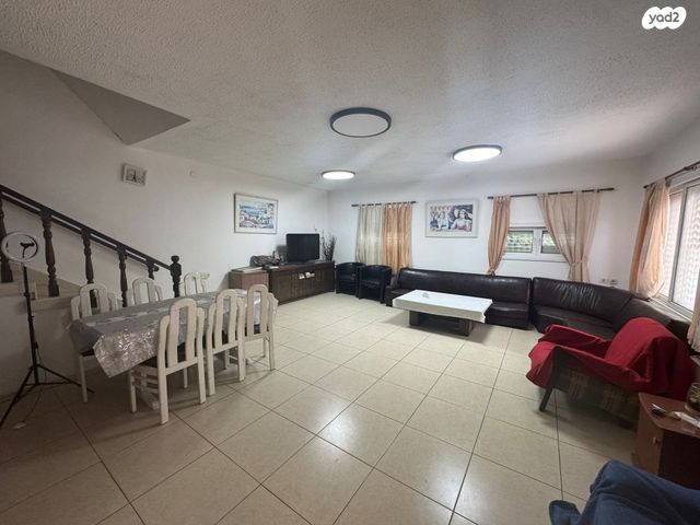 בית פרטי/ קוטג', מאיר בר אילן, המרכז האזרחי, רמלה