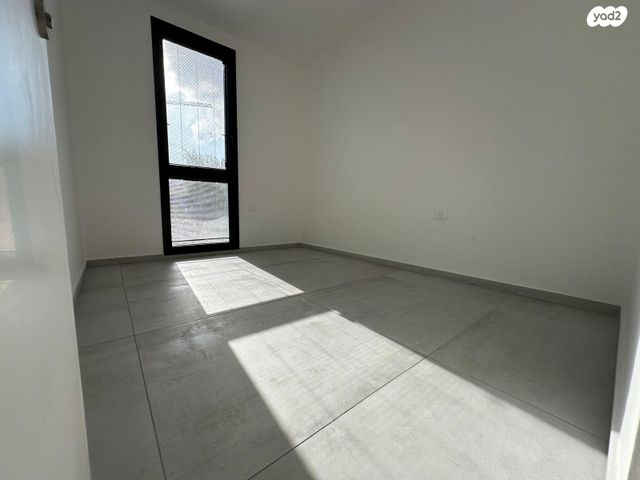 דירת גן, עלי מוהר, נווה זמר, רעננה