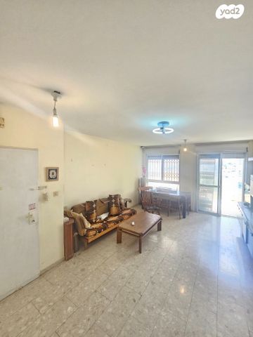 דירה, רמת הדר, גבעת שמואל