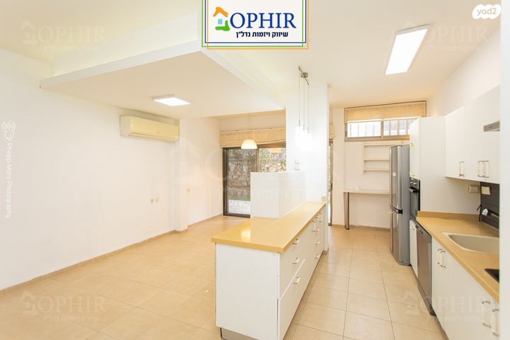 דירת גן, הרקפות, כרמל מערבי, חיפה