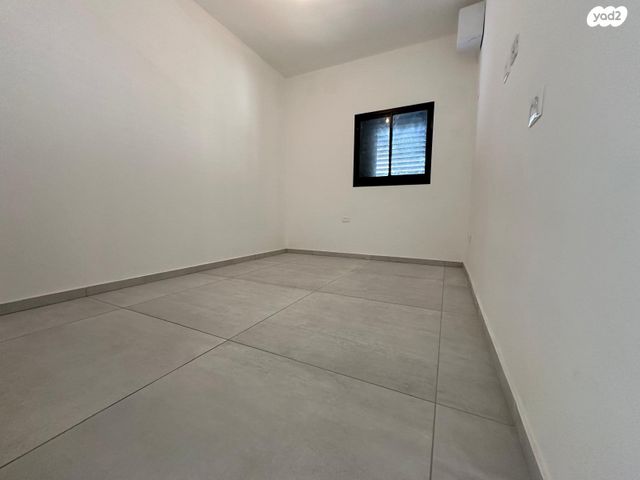 גג/ פנטהאוז, עלי מוהר, נווה זמר, רעננה