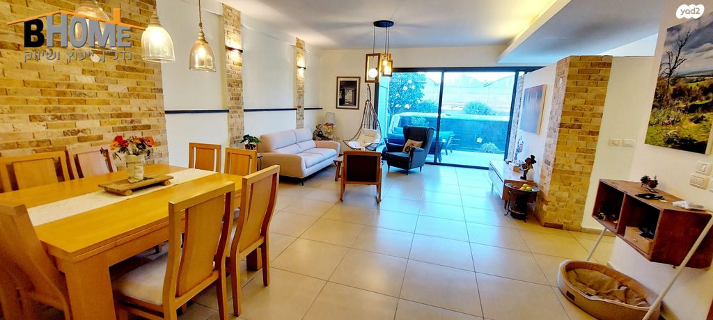 דו משפחתי, יעף