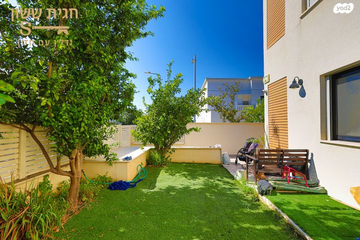 דו משפחתי, מרווה, פרדסיה, פרדסיה