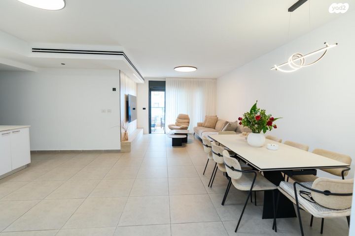 דירה, אור ים, אור עקיבא