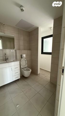 דירה, מונטיפיורי, קרית אונו