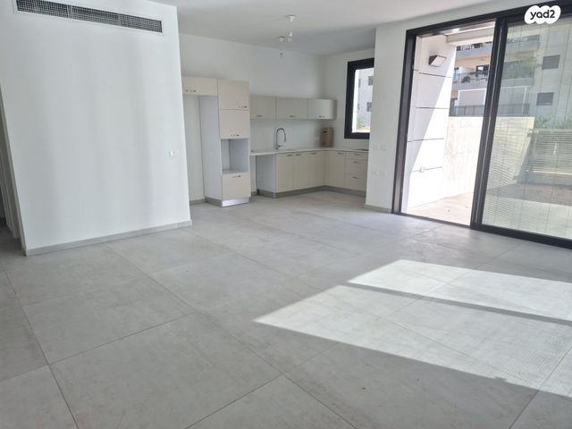 דירת גן, עלי מוהר, נווה זמר, רעננה