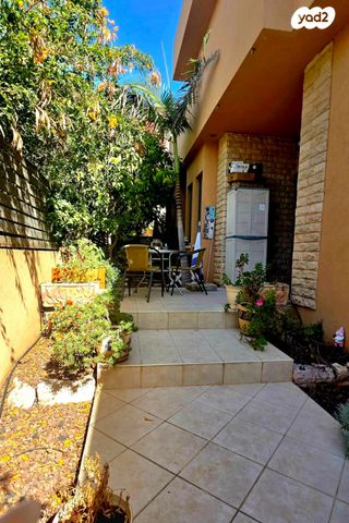 דו משפחתי, מזכרת בתיה