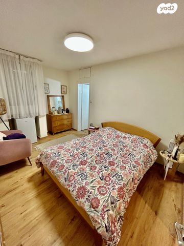 דירה, יהושע רבינוביץ 42, בן גוריון, חולון