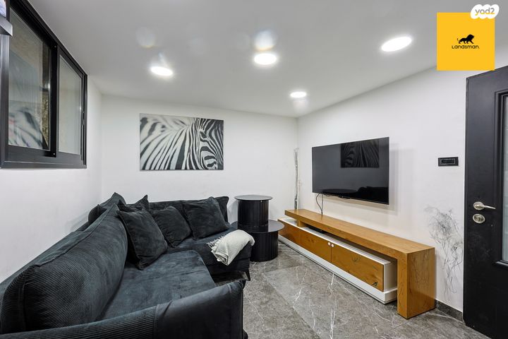 דירת גן, חומת שמואל, הר חומה, ירושלים