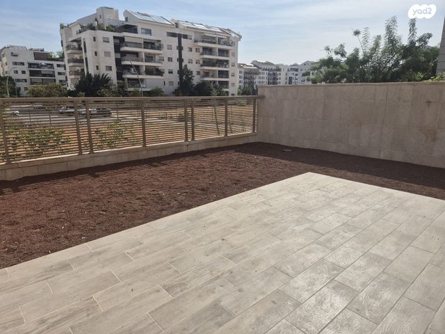 דירת גן, עלי מוהר, נווה זמר, רעננה