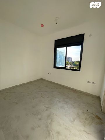 דירת גן, קרית גת