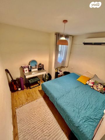 דירה, יהושע רבינוביץ 42, בן גוריון, חולון