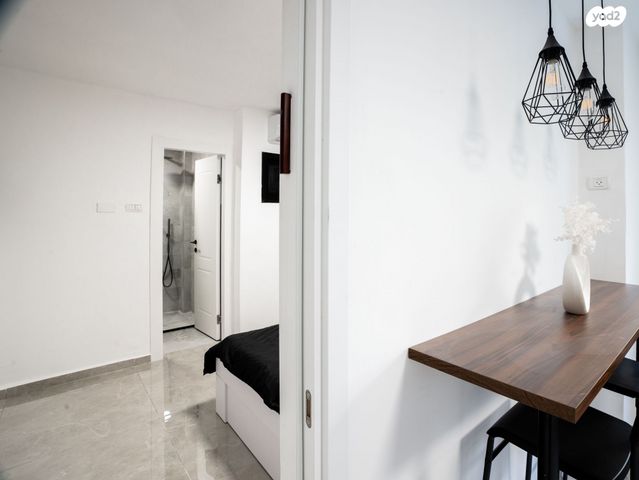 דירה, רחבת הרב עוזיאל, שכונה י"א, באר שבע