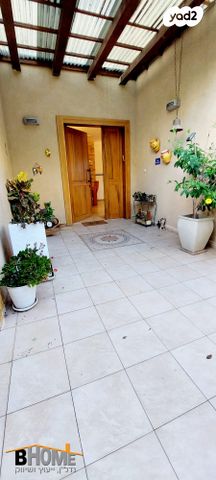 דו משפחתי, יעף