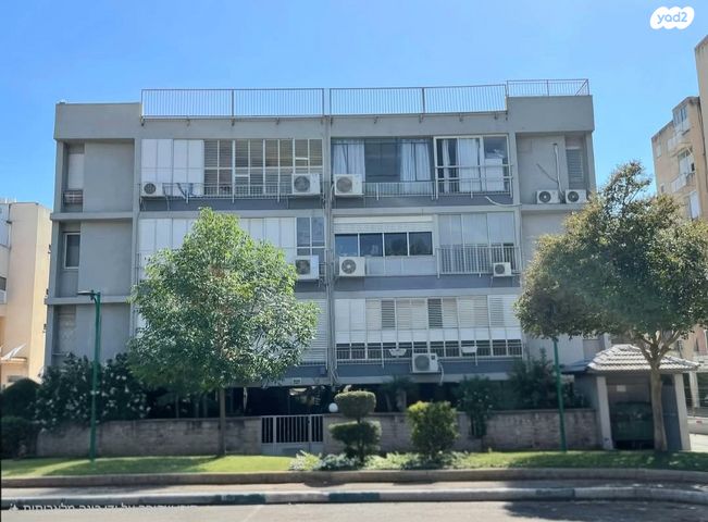 ז'בוטינסקי 4