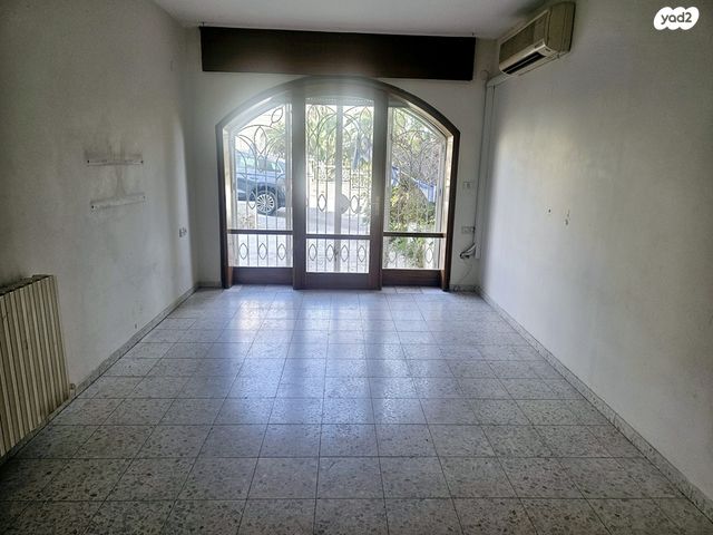 דירת גן, שמעון מועלם נסים, רמת שרת, ירושלים