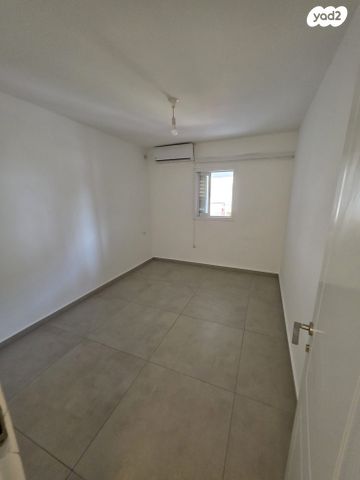 דירה, הנביאים 73, הנביאים, בת ים